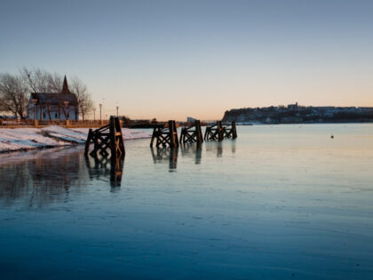 Frozen waters at Cardiff Bay
